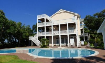 POINT OF VIEW, 4 BEDROOMS AND POOL @ THE POINT